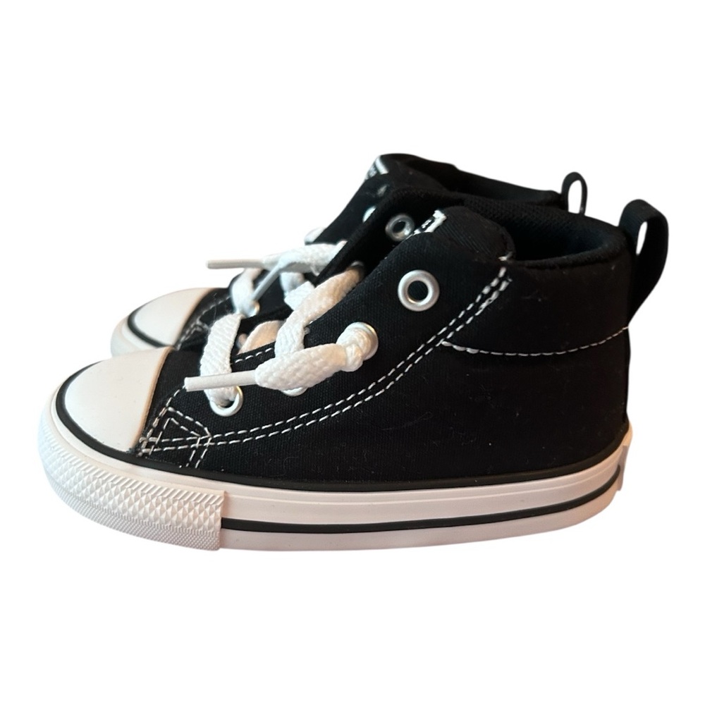 NWOT Converse Black and White Sneakers - Picture 3 of 6